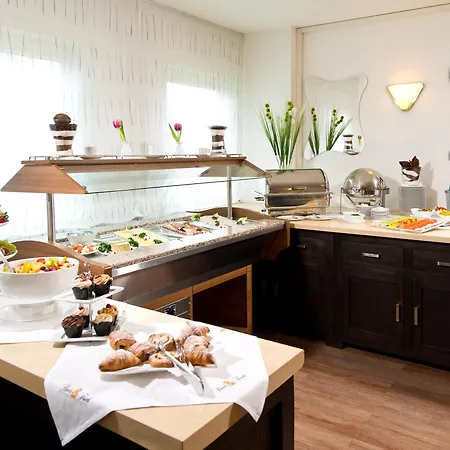 Achat Darmstadt Hotel 3*