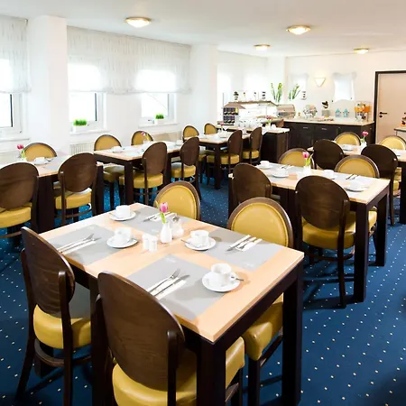 Achat Darmstadt Hotel 3*