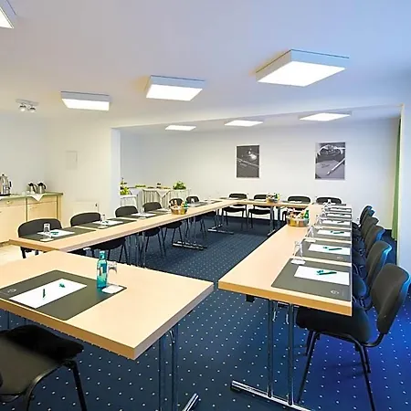 Hotel Achat Darmstadt 3*
