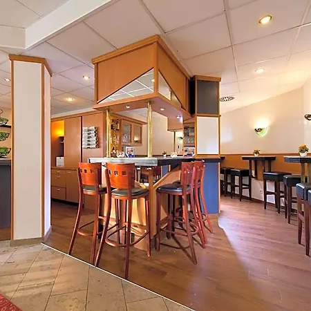 Achat Darmstadt Hotel 3*