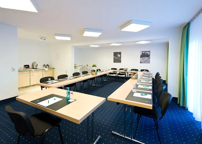 Achat Darmstadt Hotel 3*