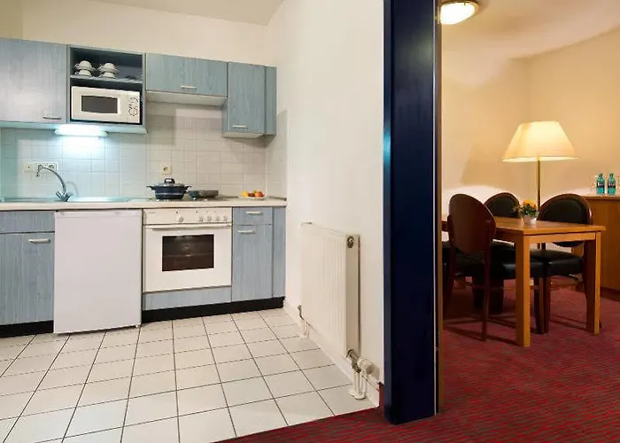 Achat Darmstadt Hotel 3*